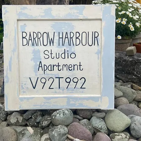 ベッド・アンド・ブレックファスト Barrow Harbour